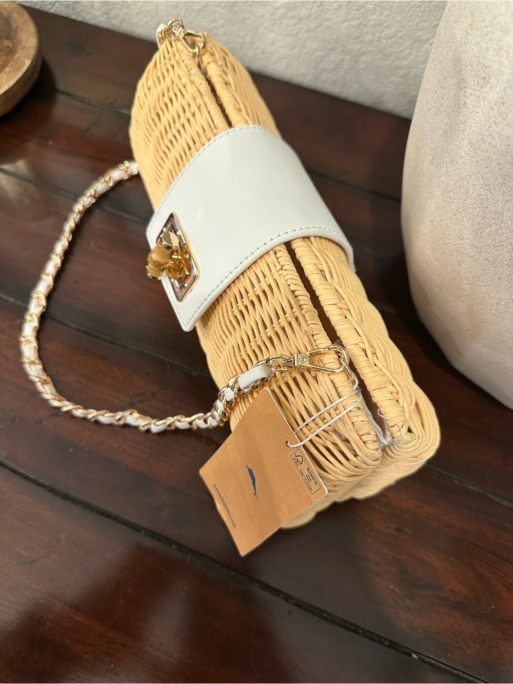 Tommy Bahama Cream Trim Natural Wicker Crossbody with Gold Chain - Picture 4 of 10